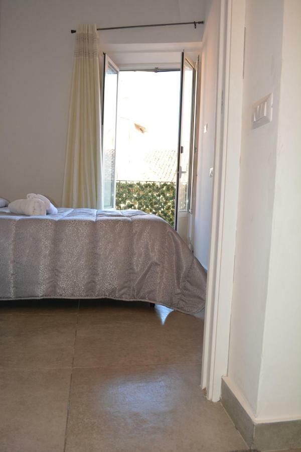 La Petite Suite คาตาเนีย ภายนอก รูปภาพ
